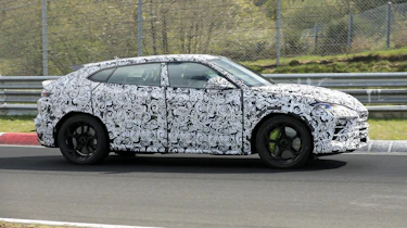 2026 Lamborghini Urus Performante side