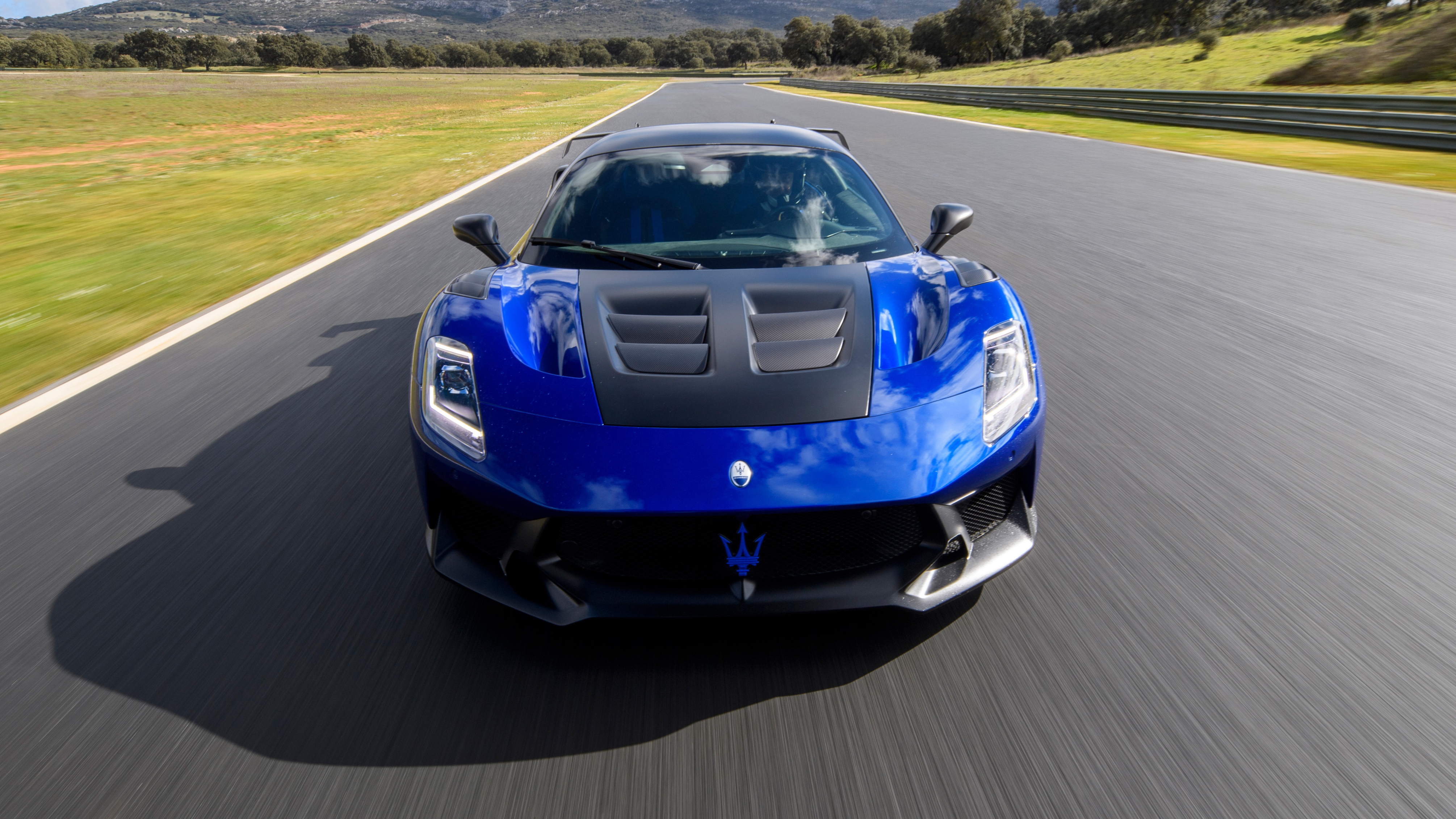 Maserati MC20 GT2 Stradale
