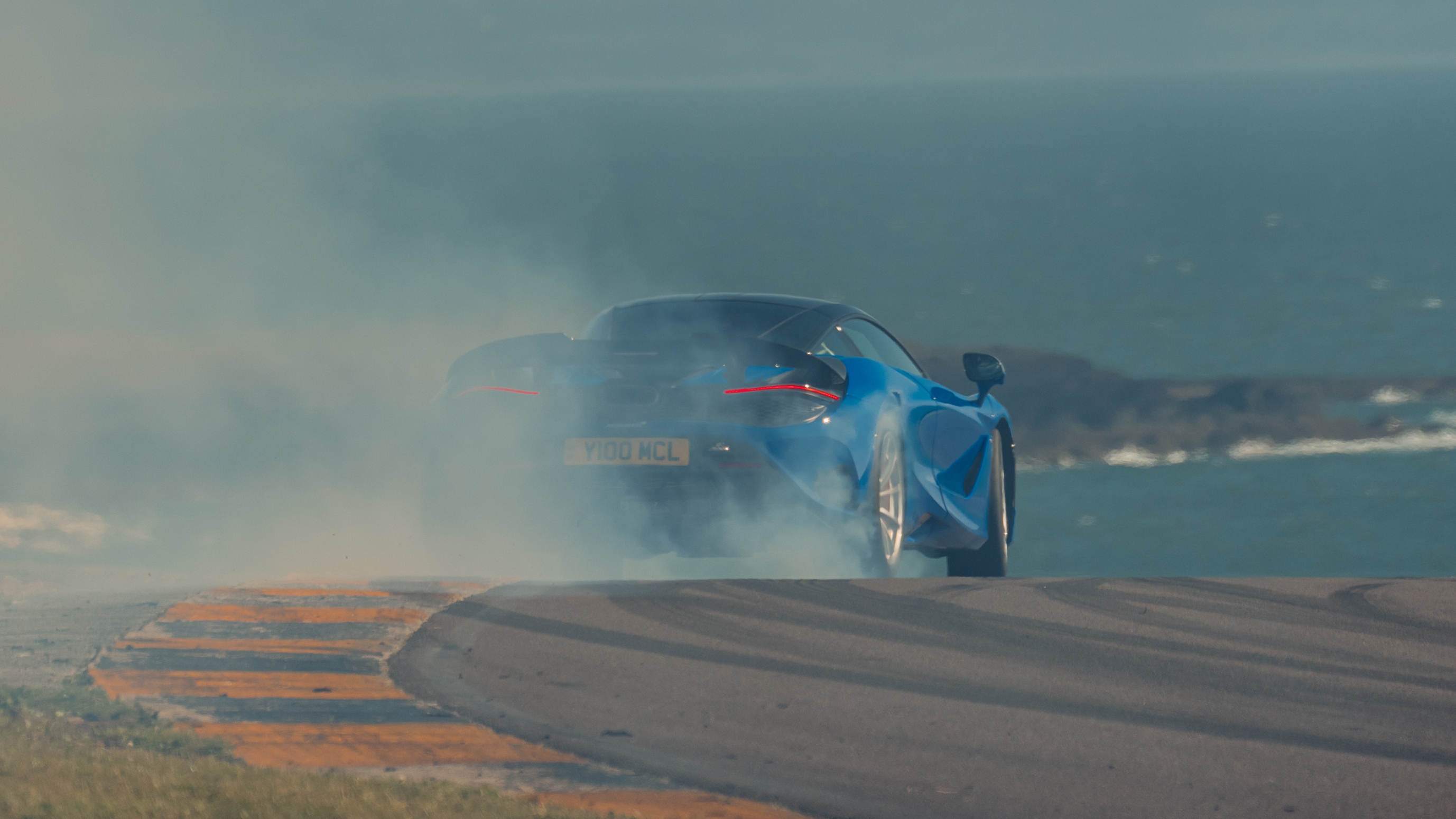 McLaren 750S rear