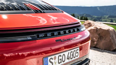 Porsche 911 Carrera S – rear