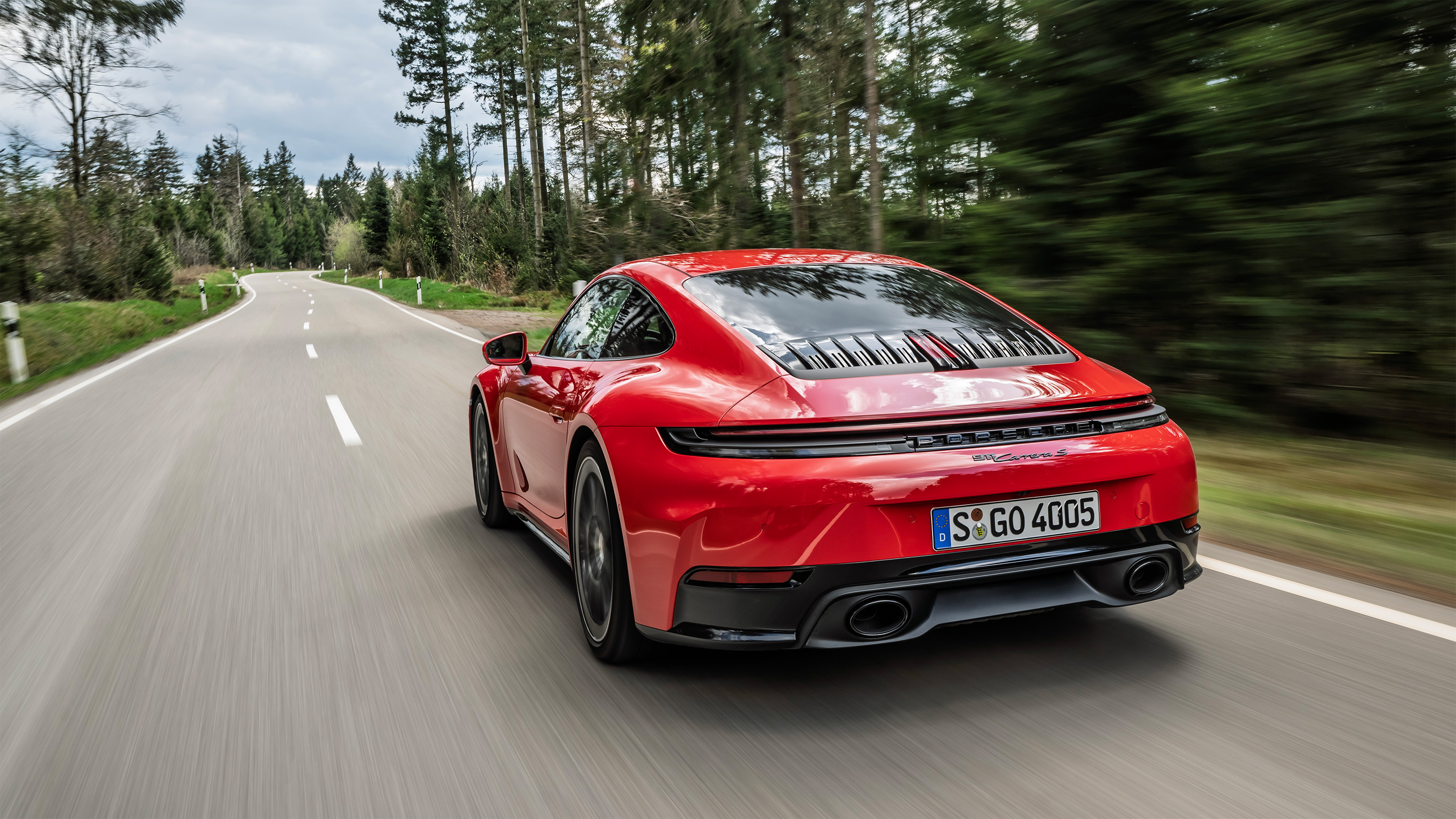 Porsche 911 Carrera S – rear
