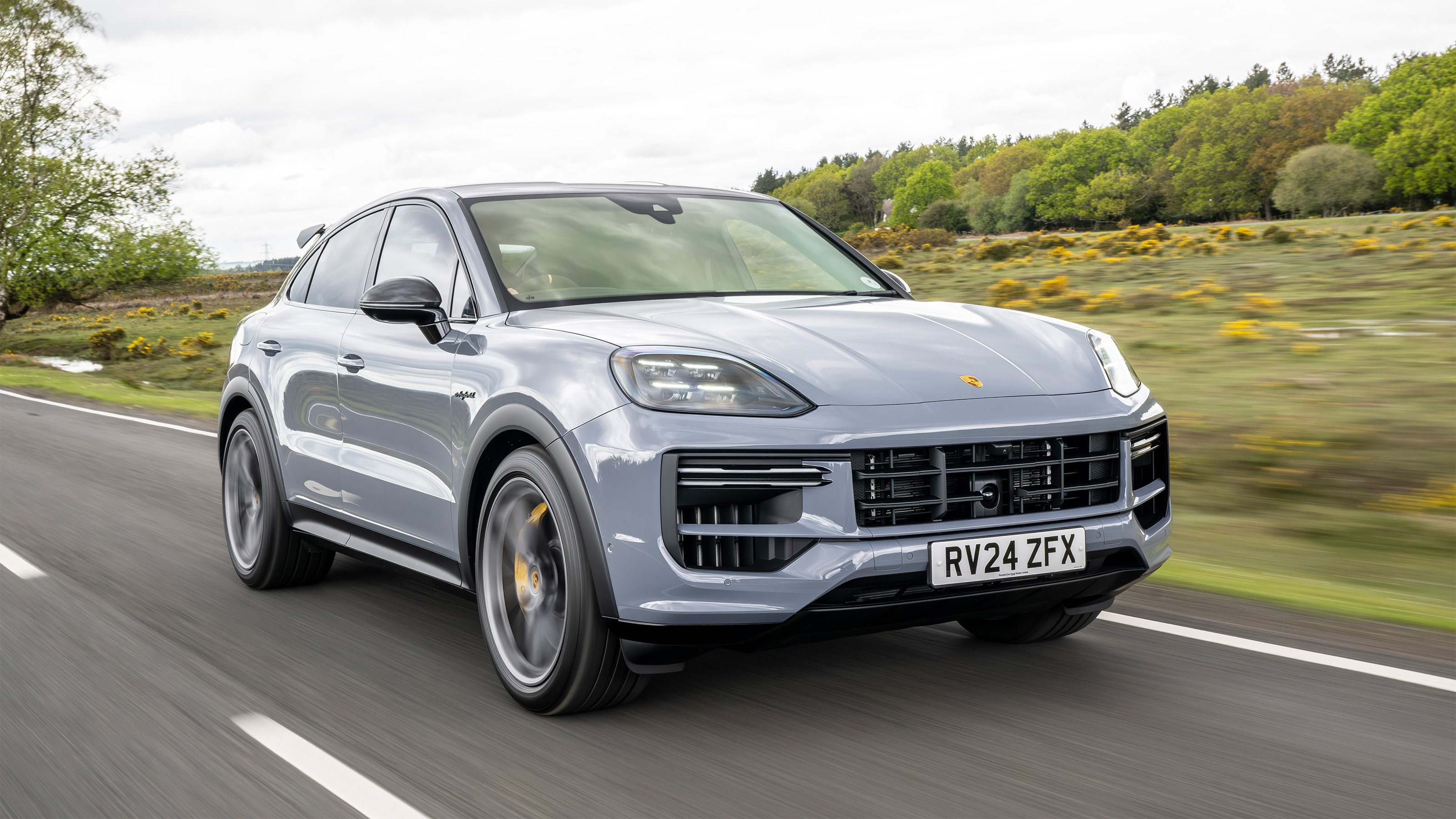 Porsche Cayenne Turbo E-Hybrid – front