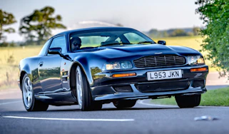 Vantage V550 front