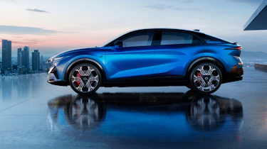 Alpine A390