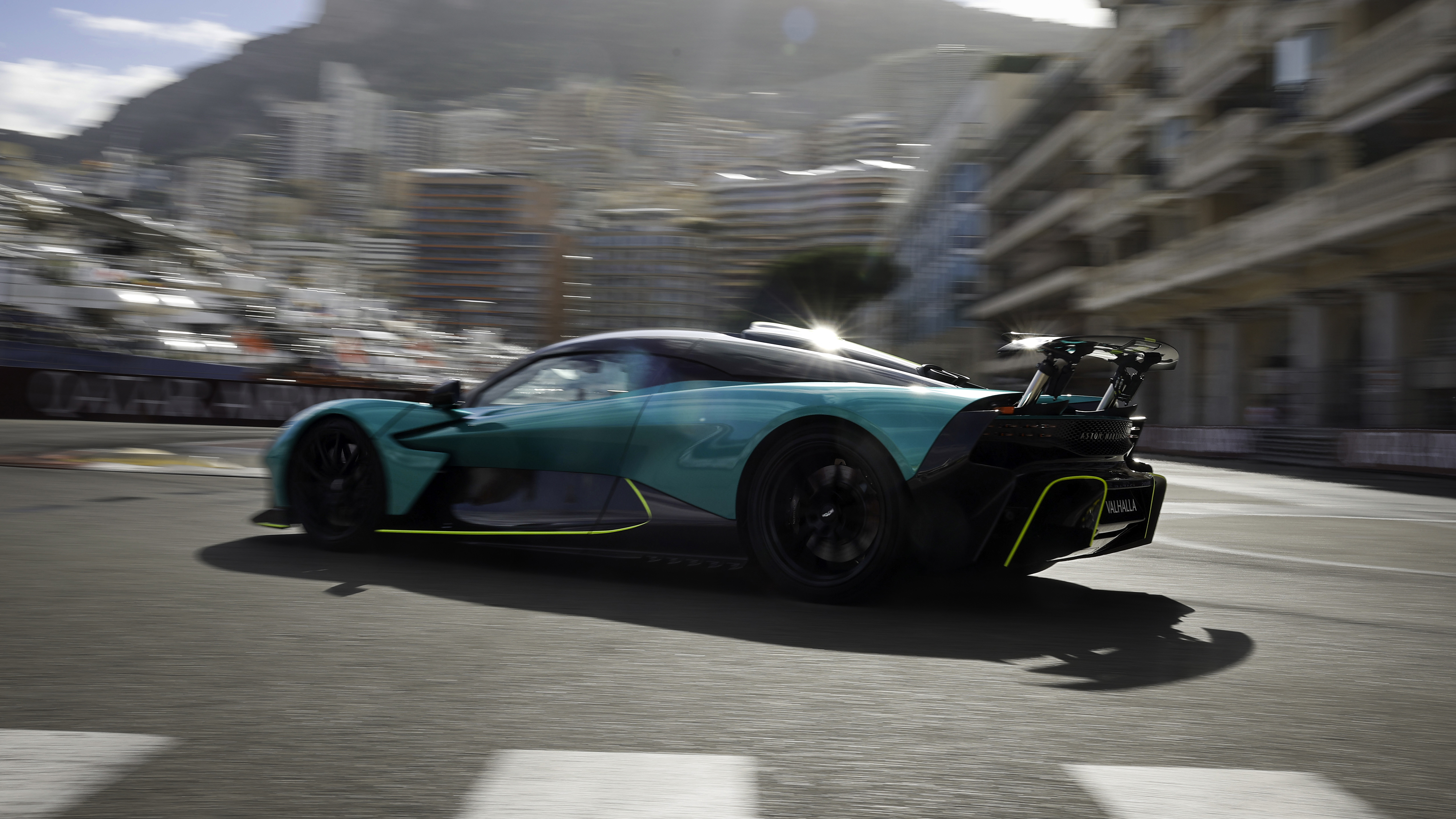 Aston Martin Valhalla