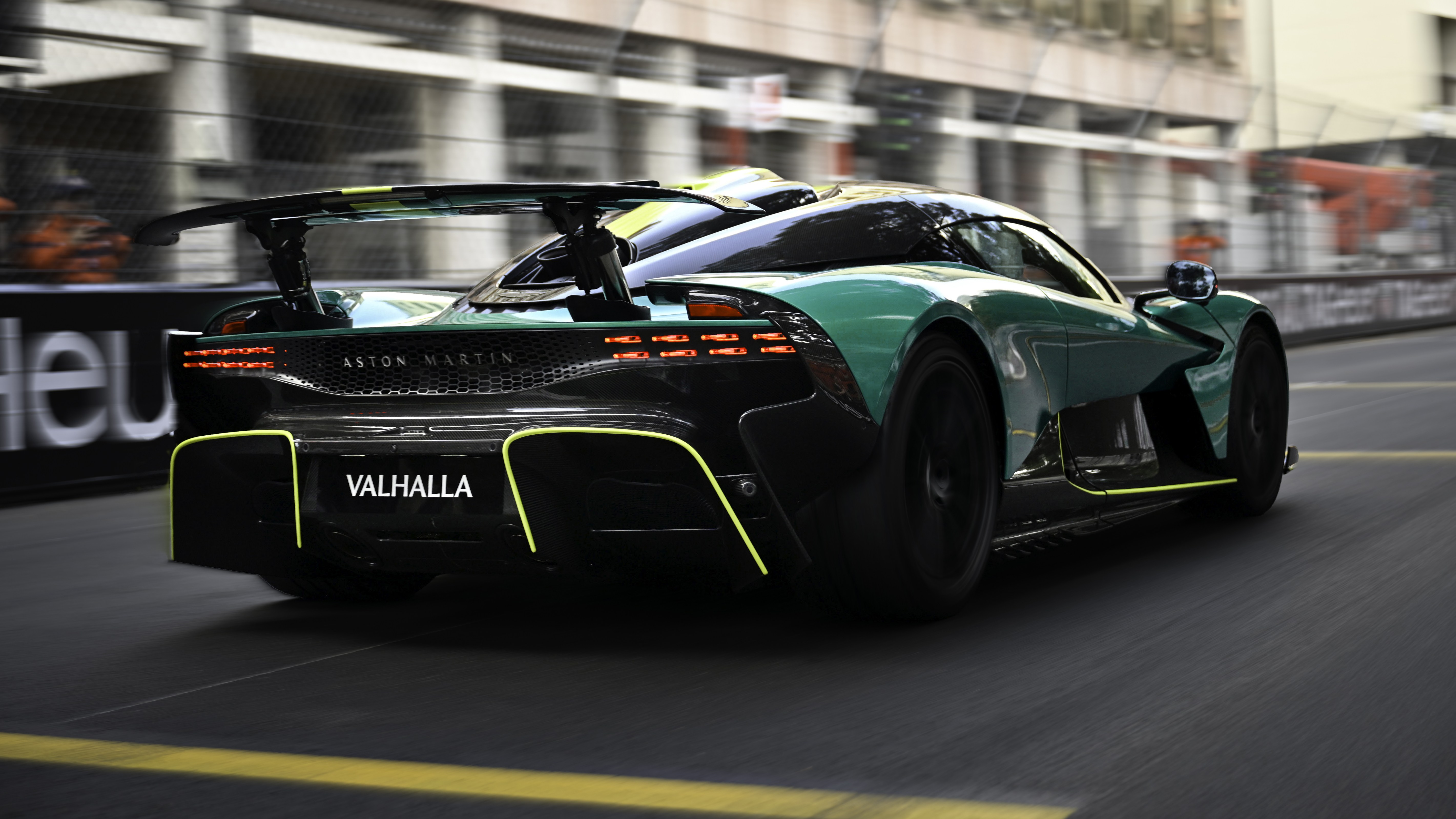 Aston Martin Valhalla