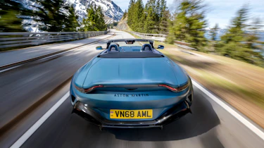 Aston Martin Vantage Roadster – rear
