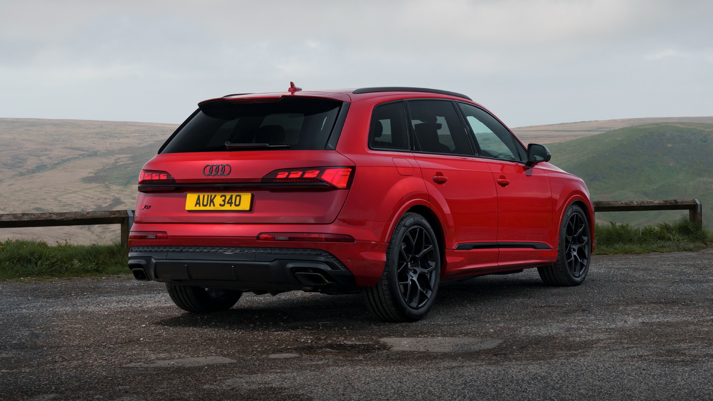 Audi Q7 rear