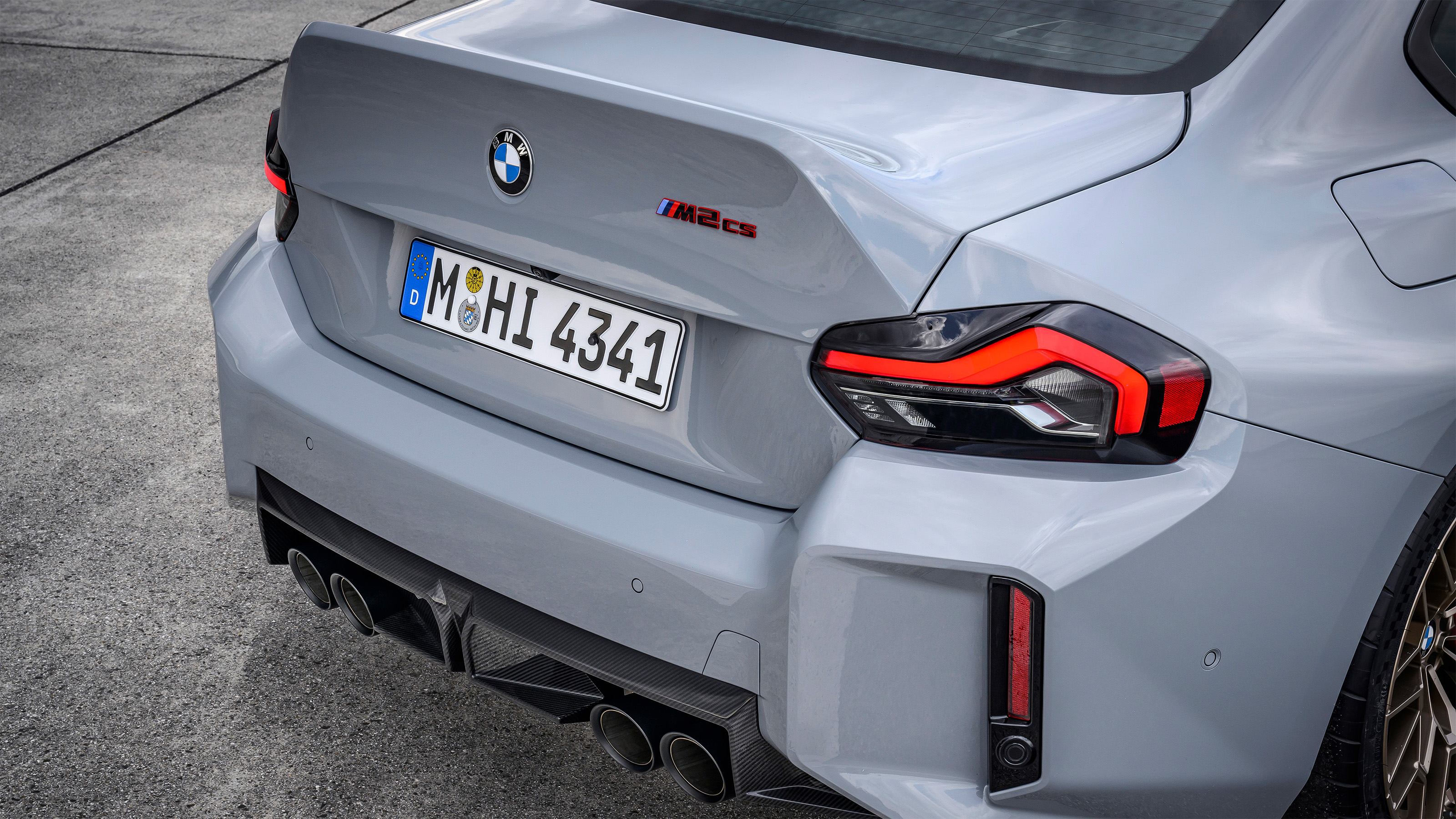 BMW M2 CS – ducktail