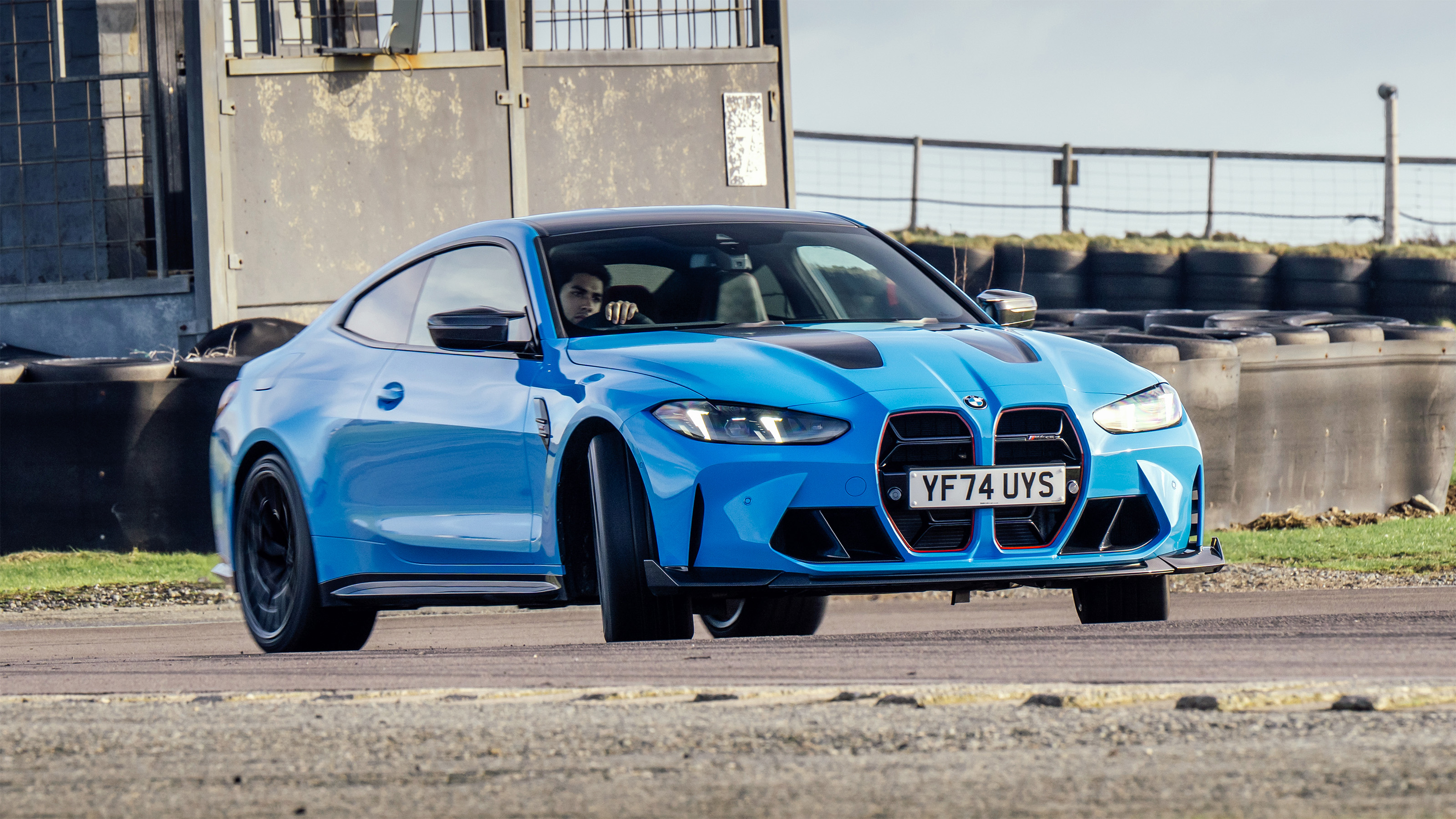 BMW M4 CS – front