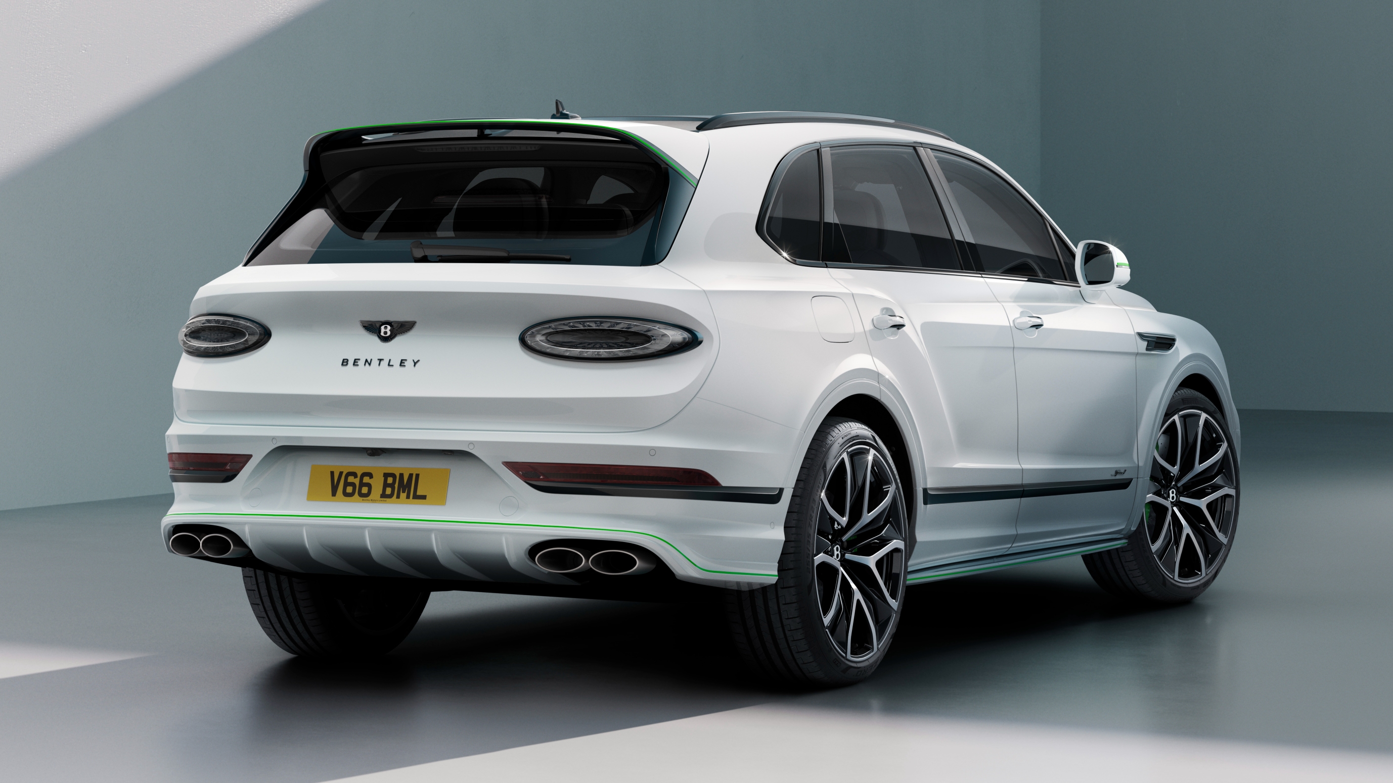 2025 Bentley Bentayga Speed – rear