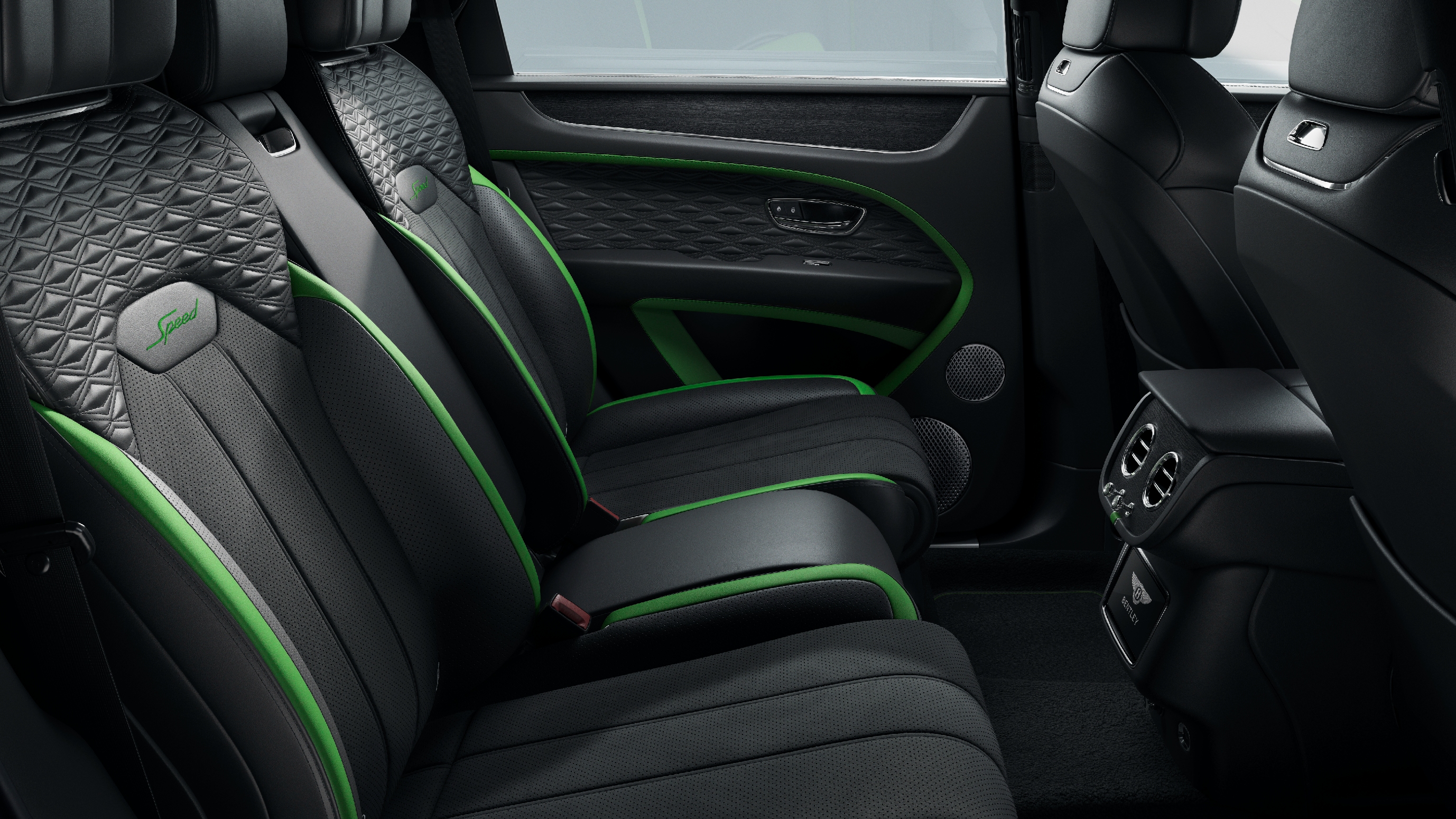 2025 Bentley Bentayga Speed – interior