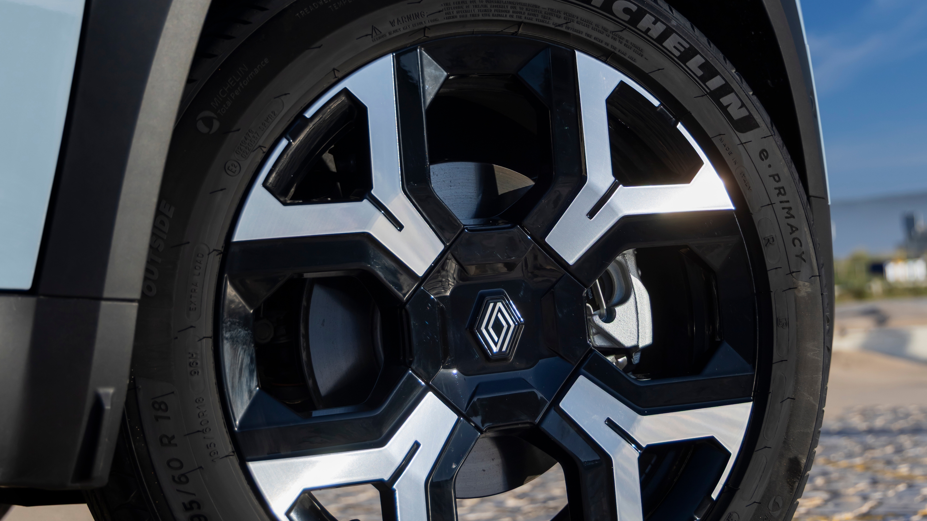 Renault 4 wheels