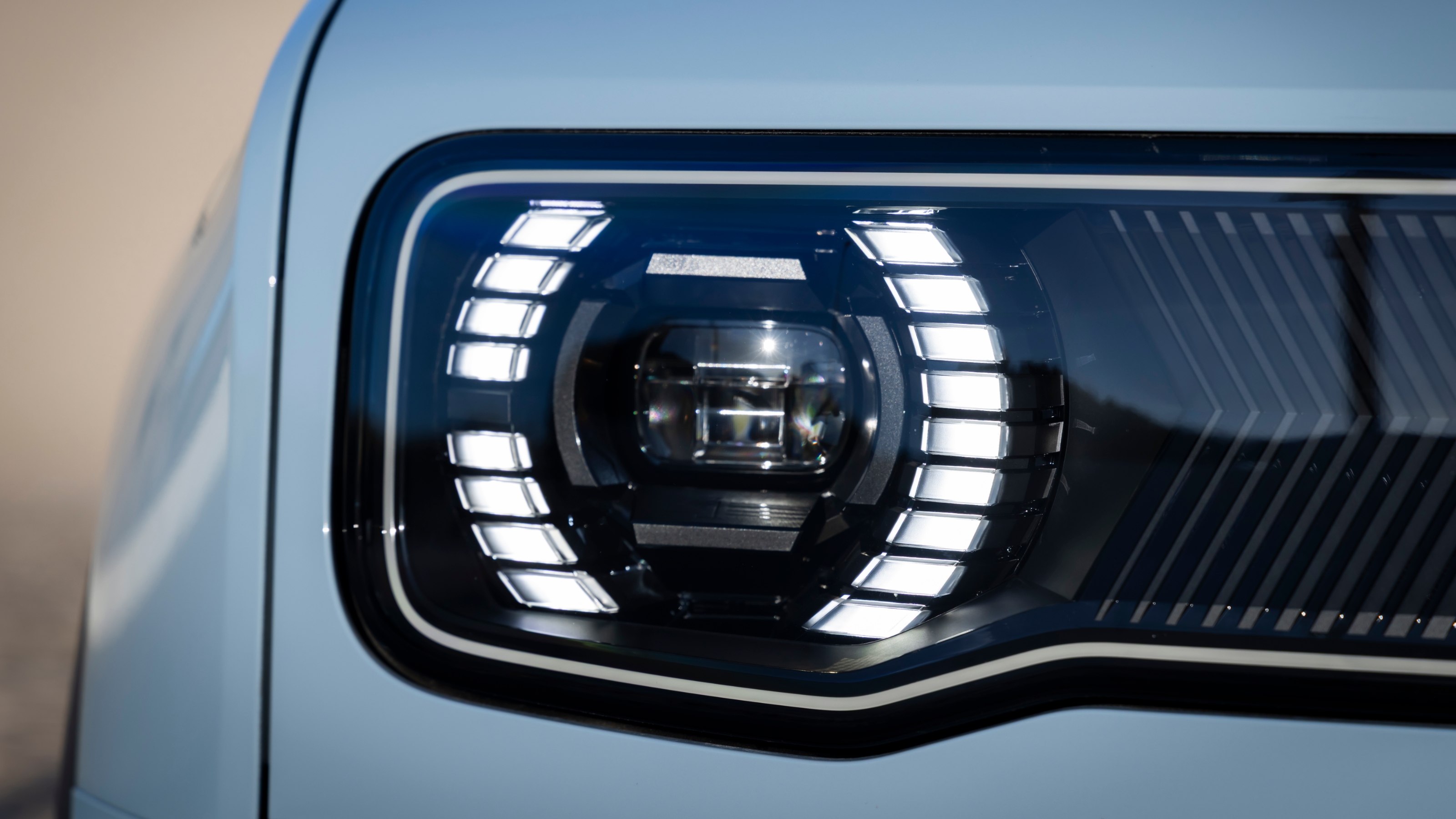 Renault 4 details