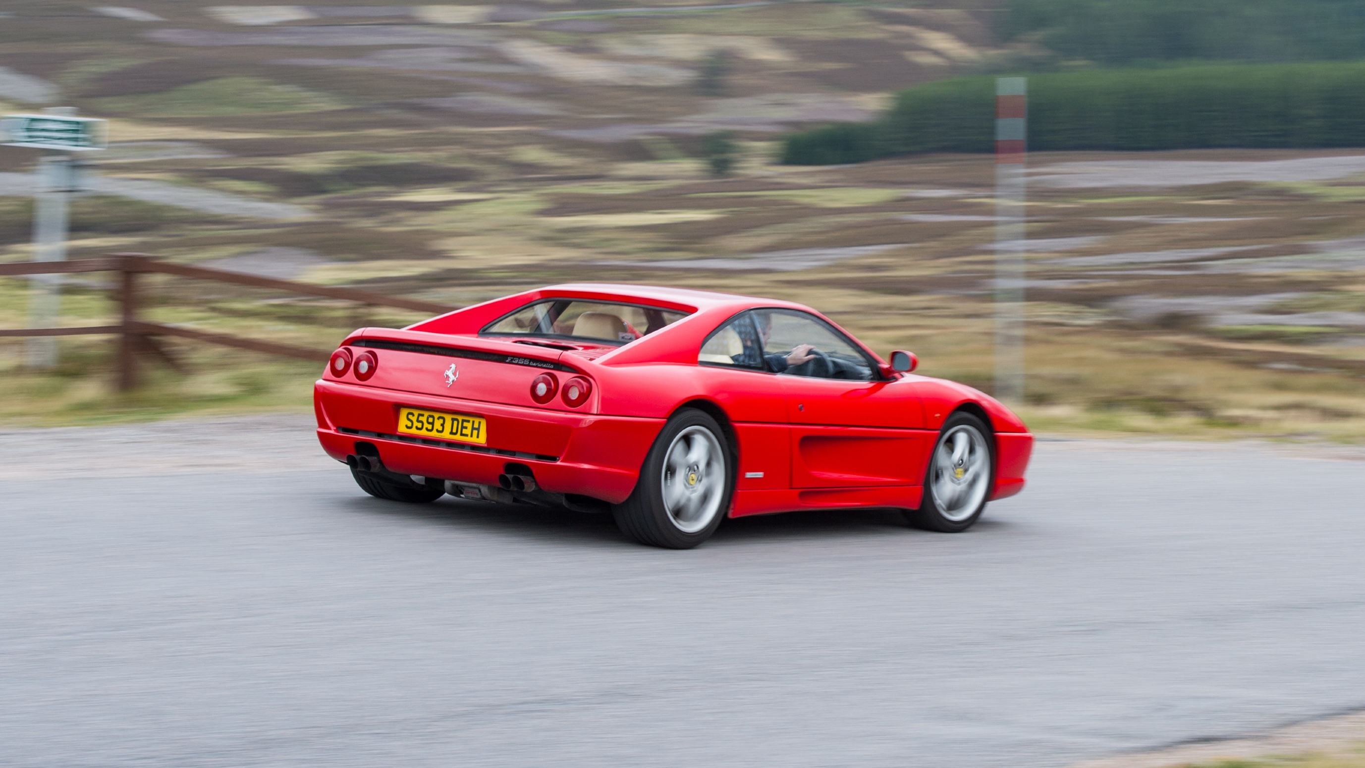Ferrari F355 – rear