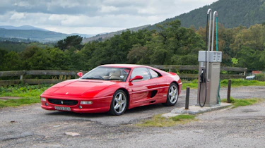 Ferrari F355 – front