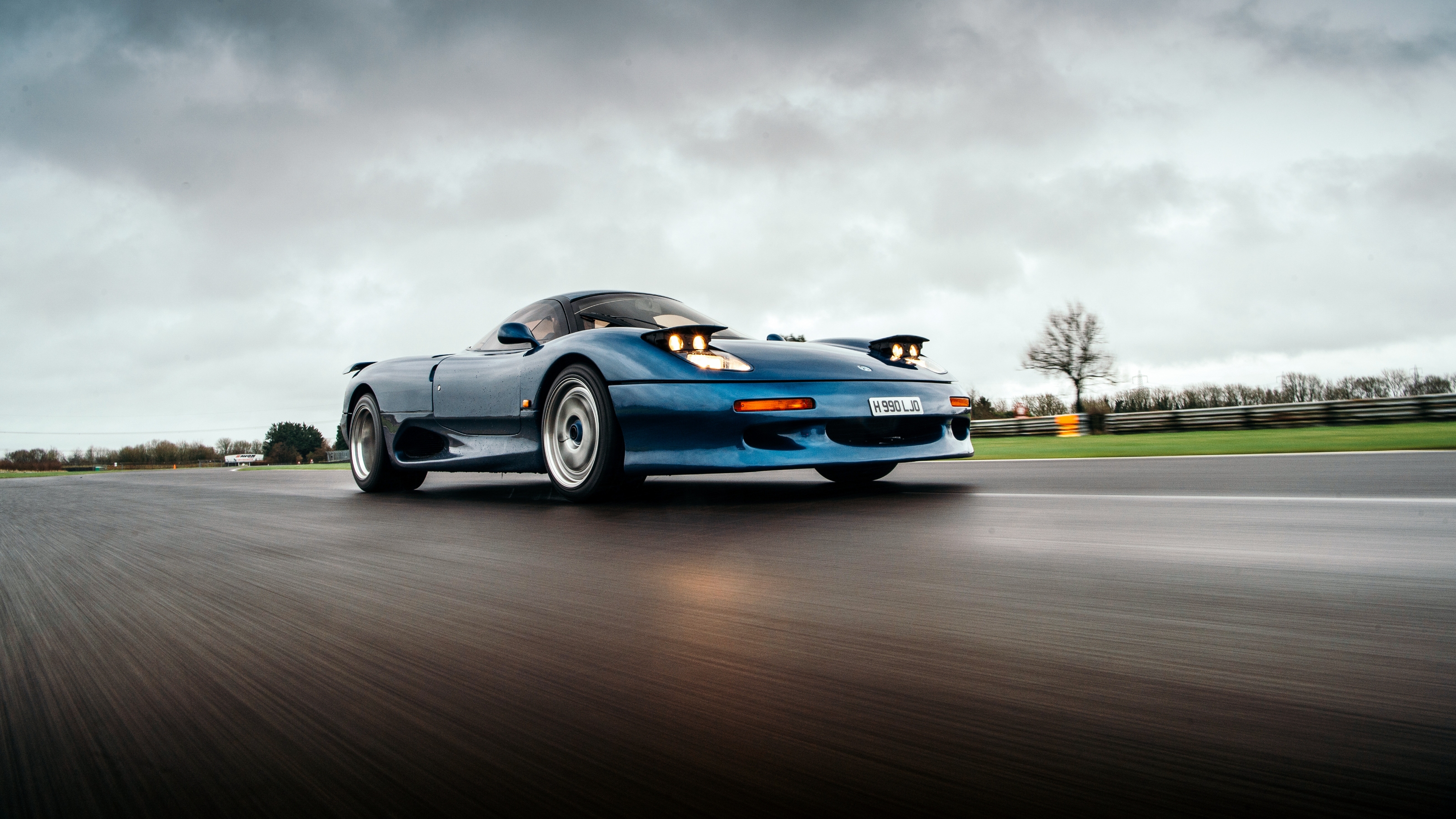 Jaguar XJR-15 front