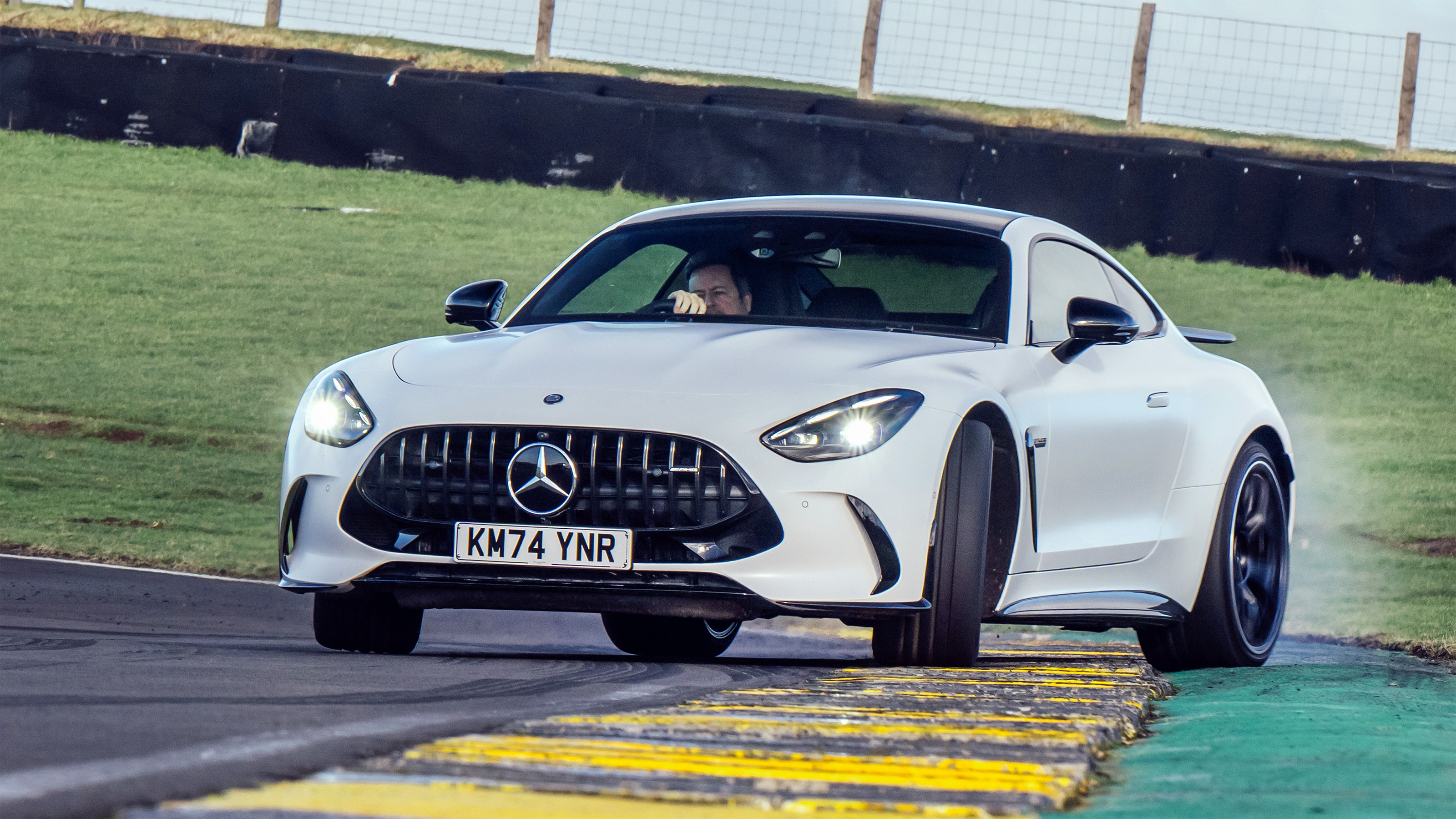 Mercedes-AMG GT – front