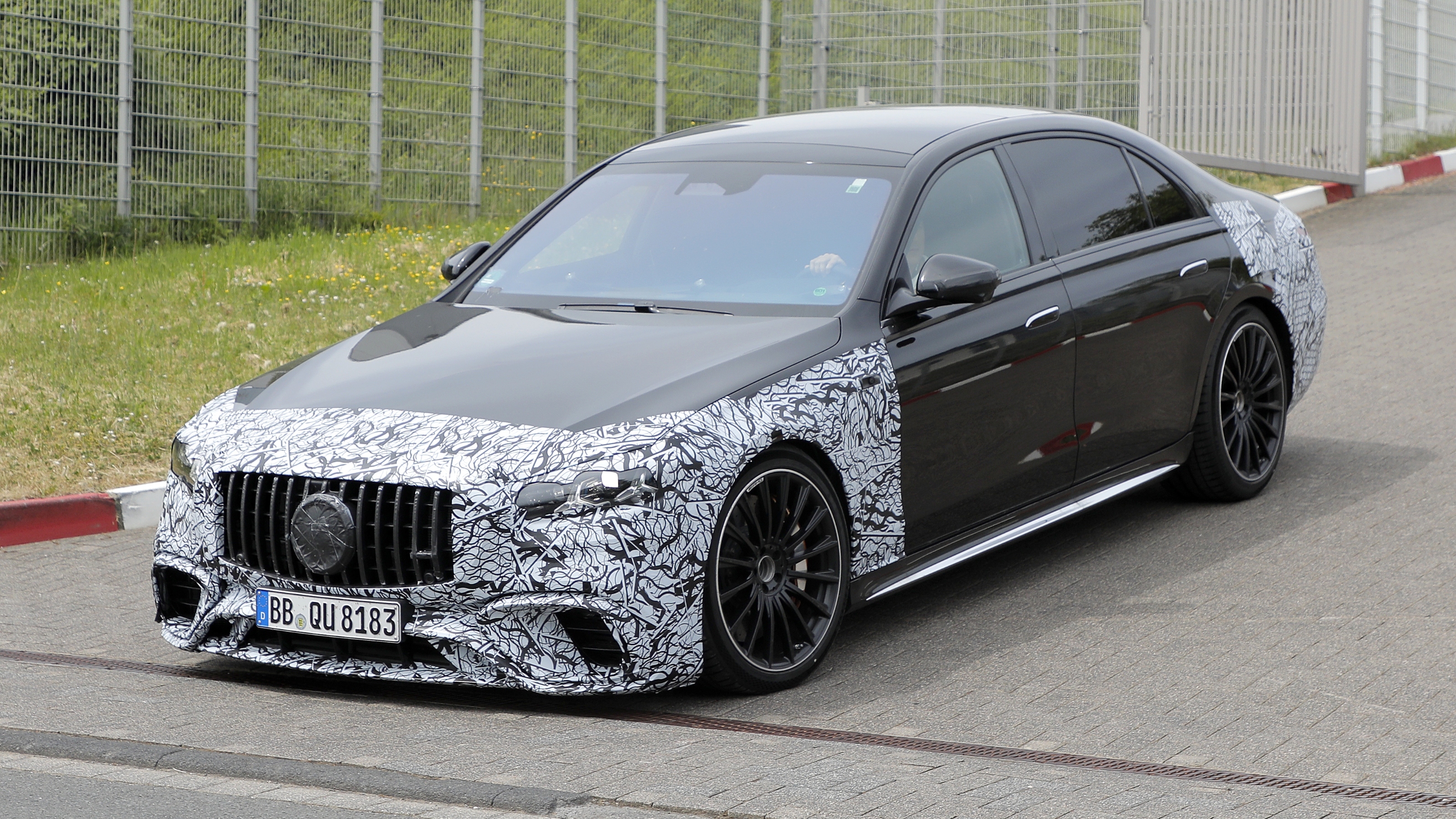 Mercedes-AMG S63 front