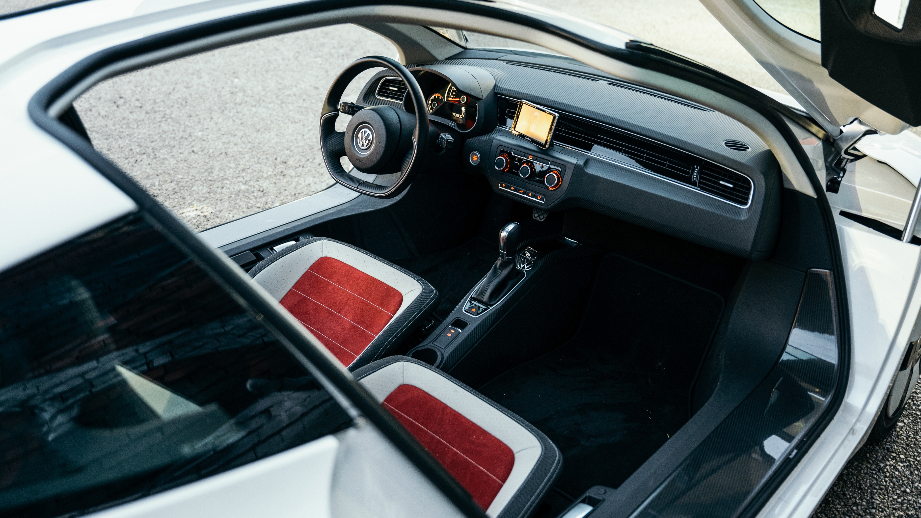 Volkswagen XL1 – interior