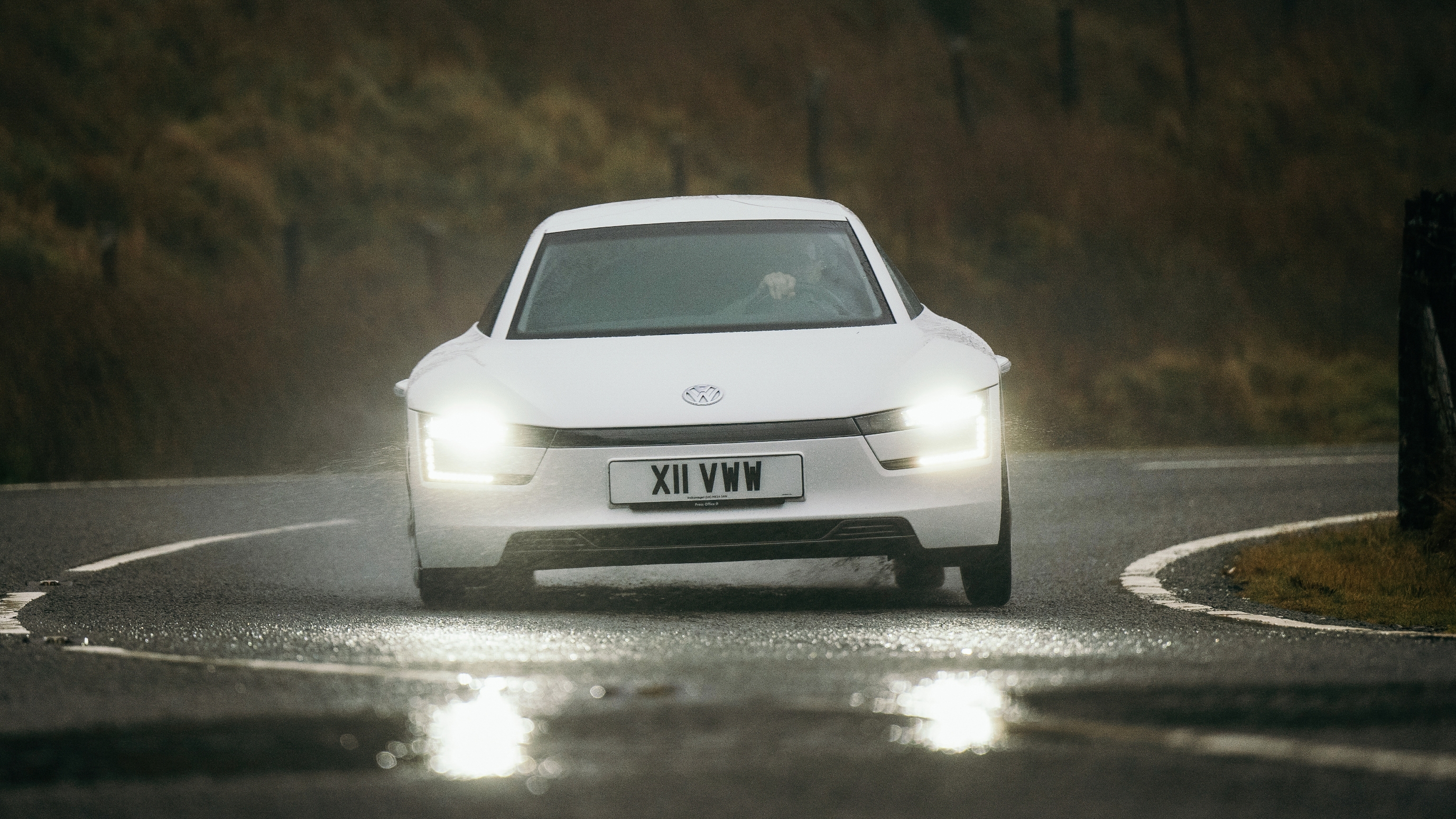 Volkswagen XL1 – front