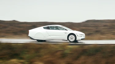 Volkswagen XL1 – side front