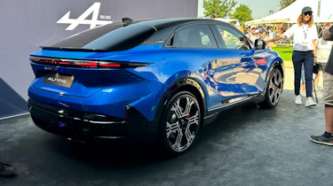 Alpine A390