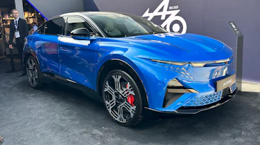 Alpine A390