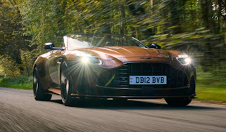 Aston Martin DB12 Volante front