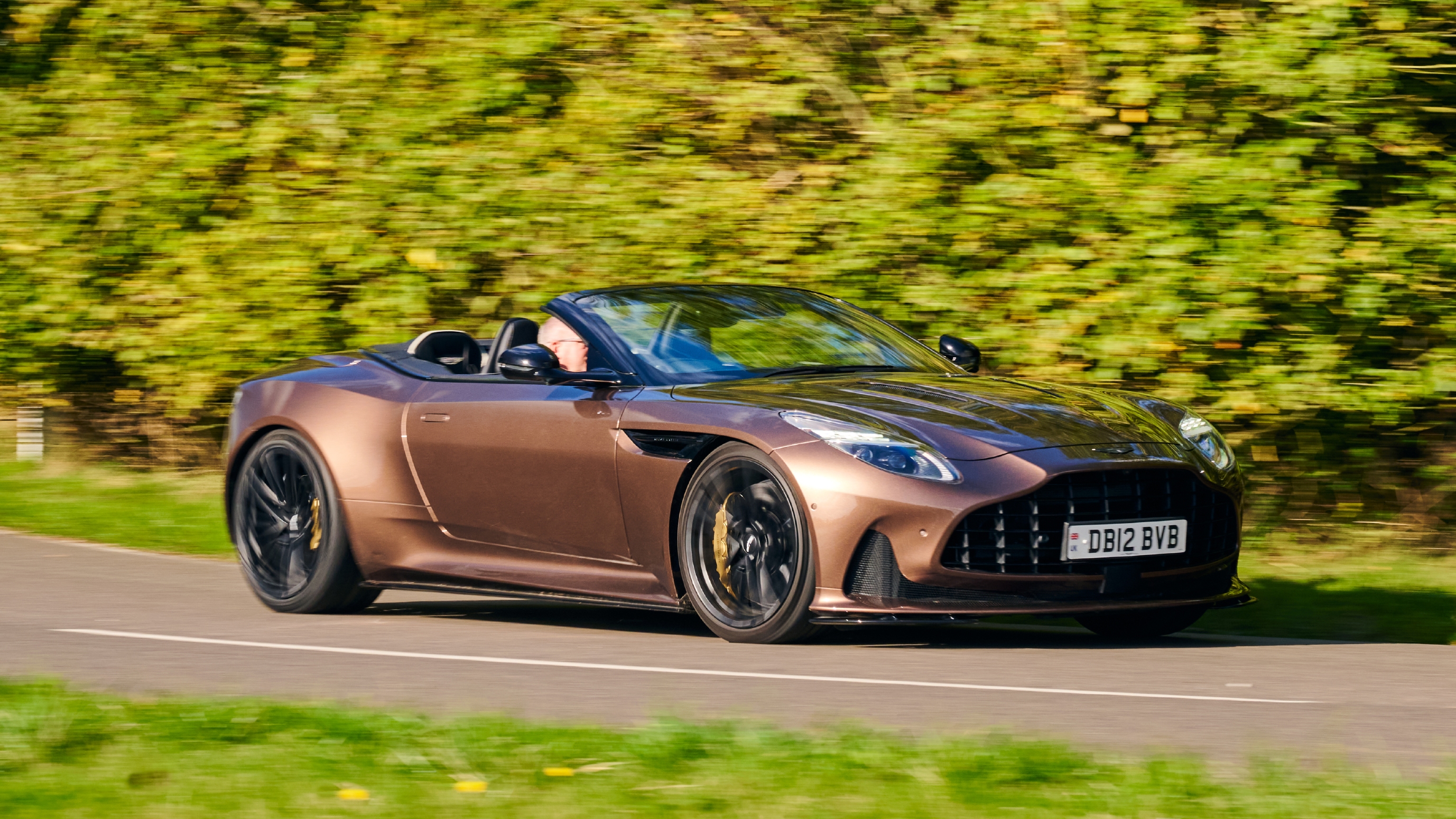 Aston Martin DB12 Volante front
