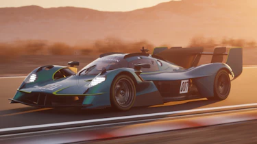 Aston Martin Valkyrie LM – front