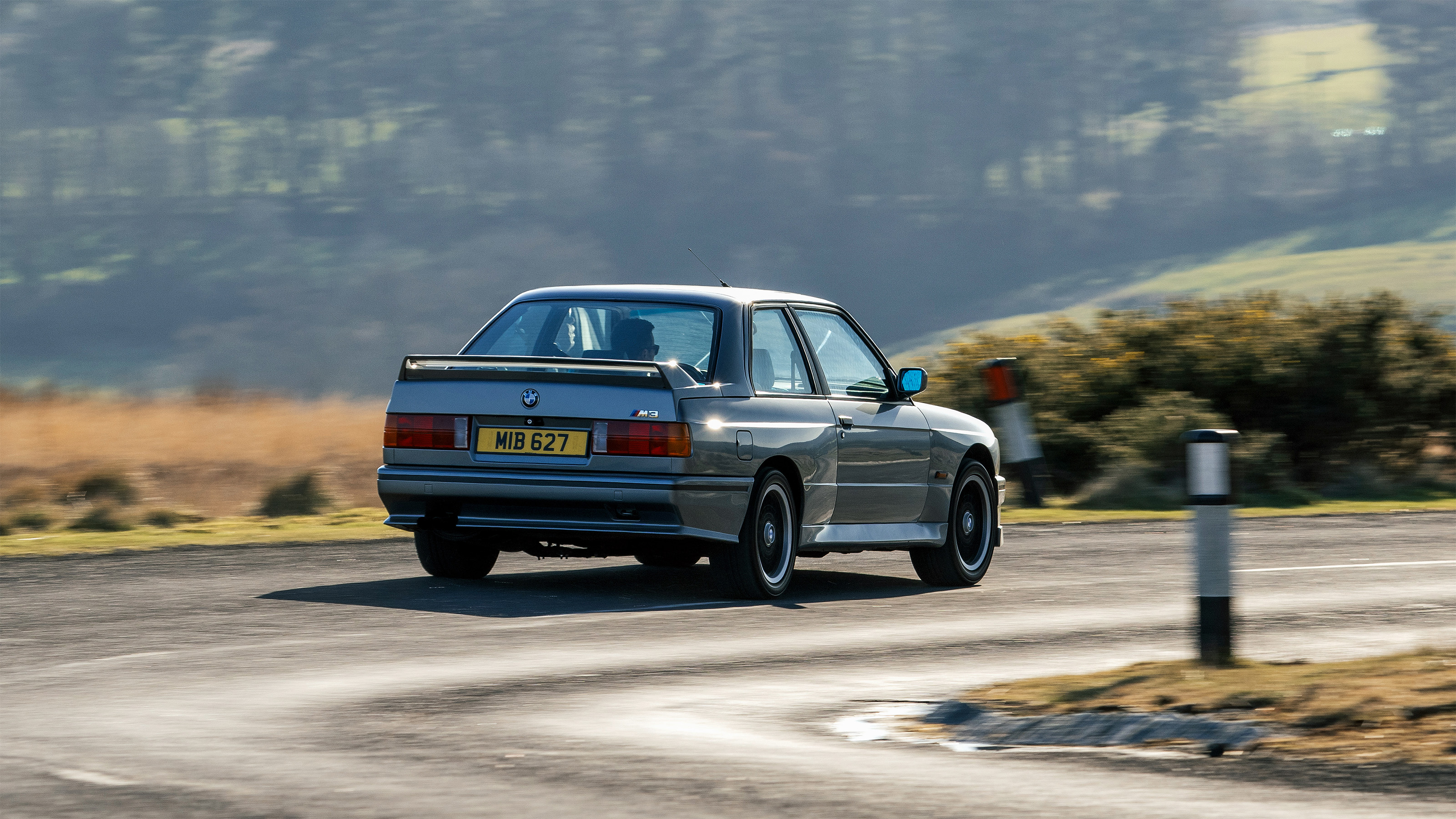 BMW E30 M3 – rear