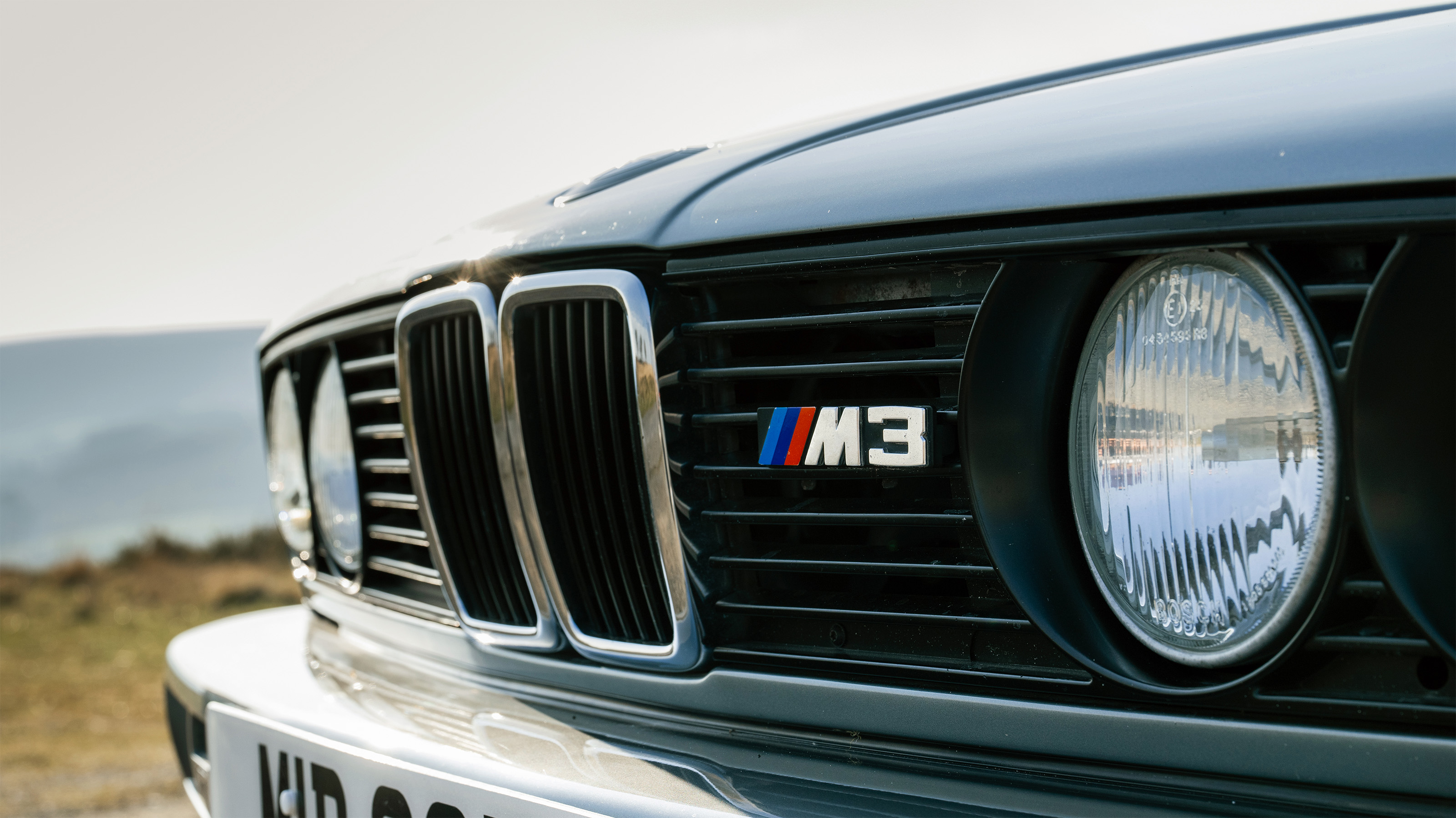 BMW E30 M3 – front