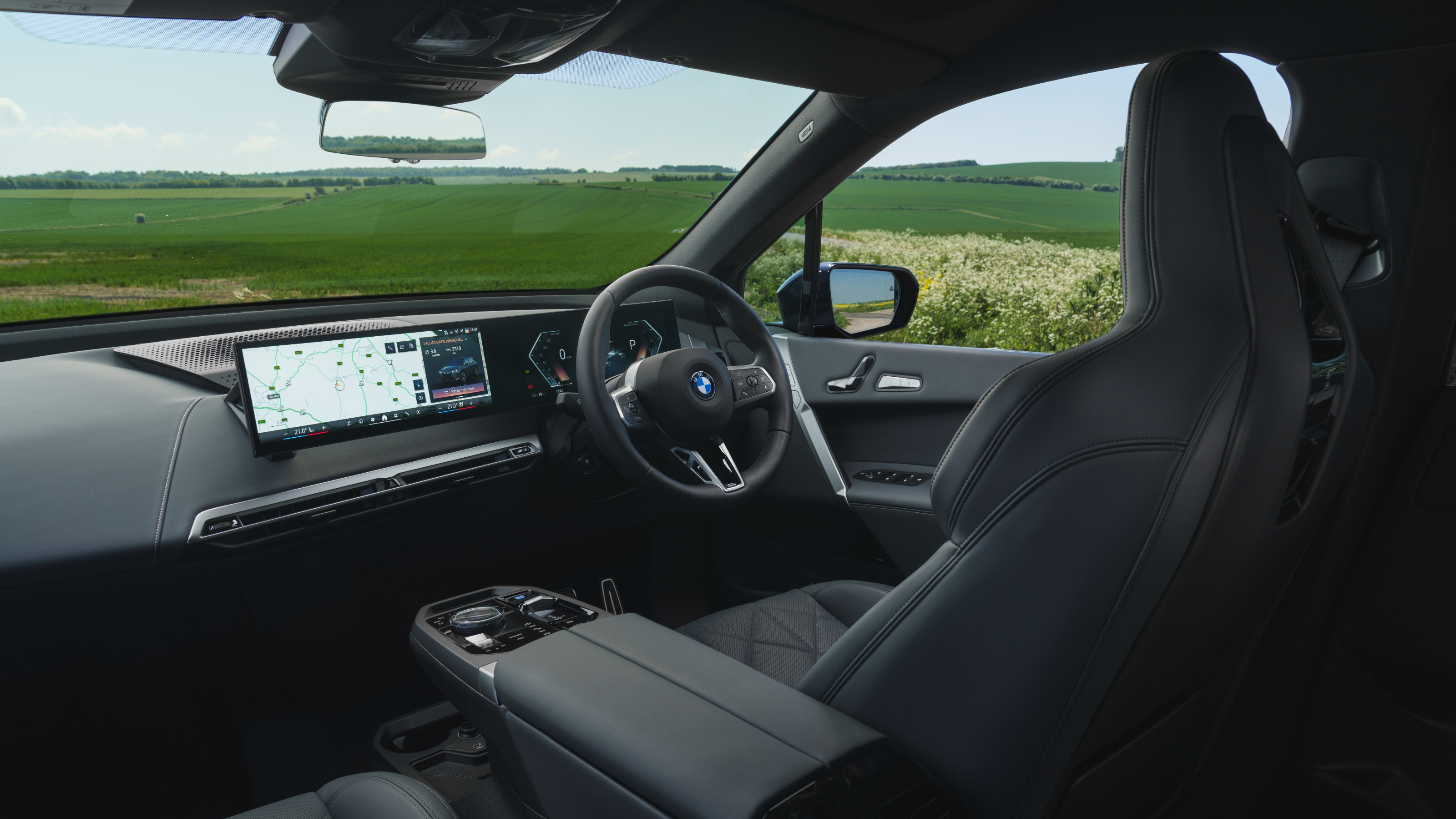 BMW iX 2025 – interior