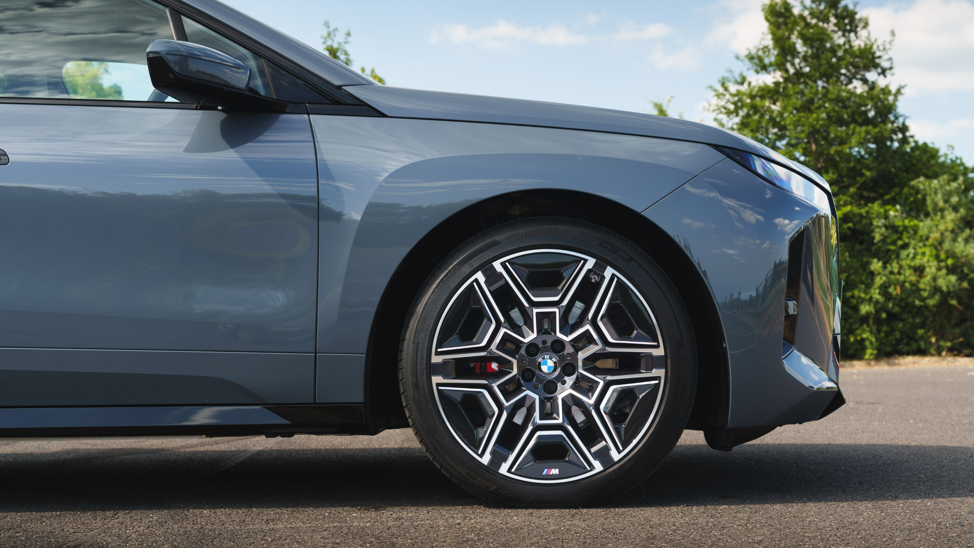 BMW iX 2025 – side details