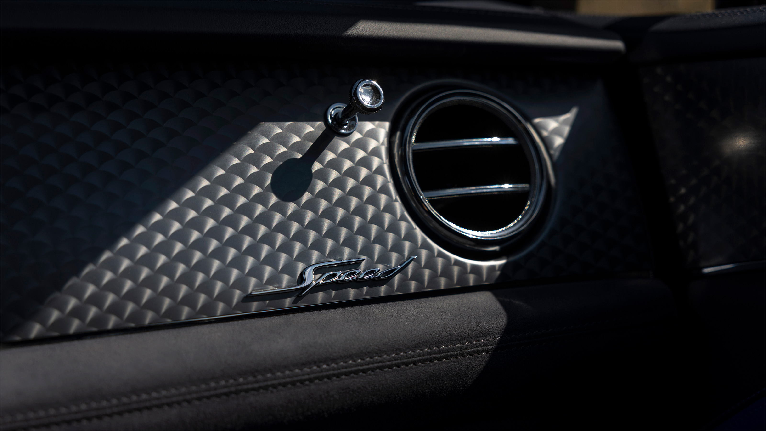 Bentley Bentayga Speed – dashboard