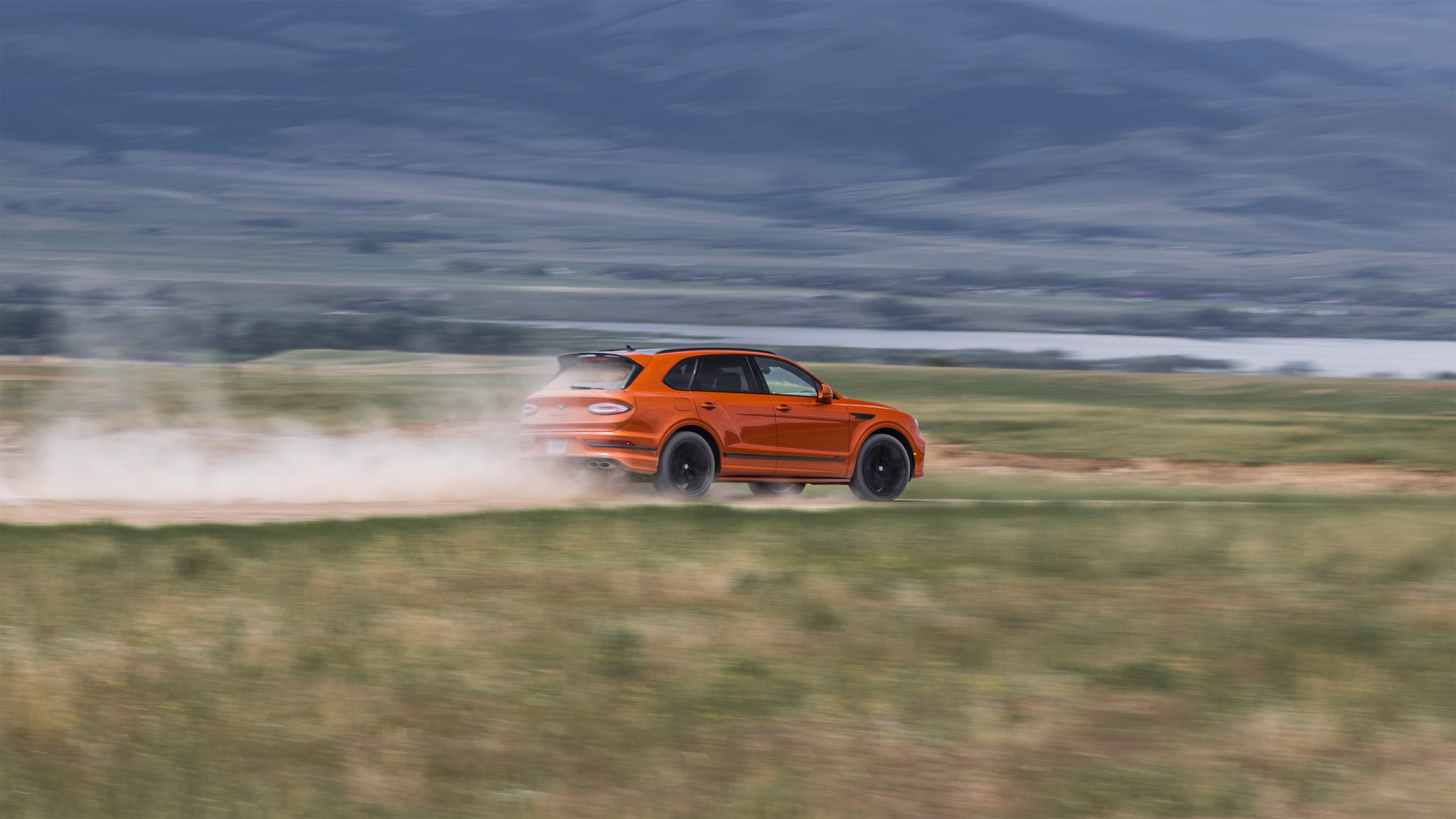Bentley Bentayga Speed – side