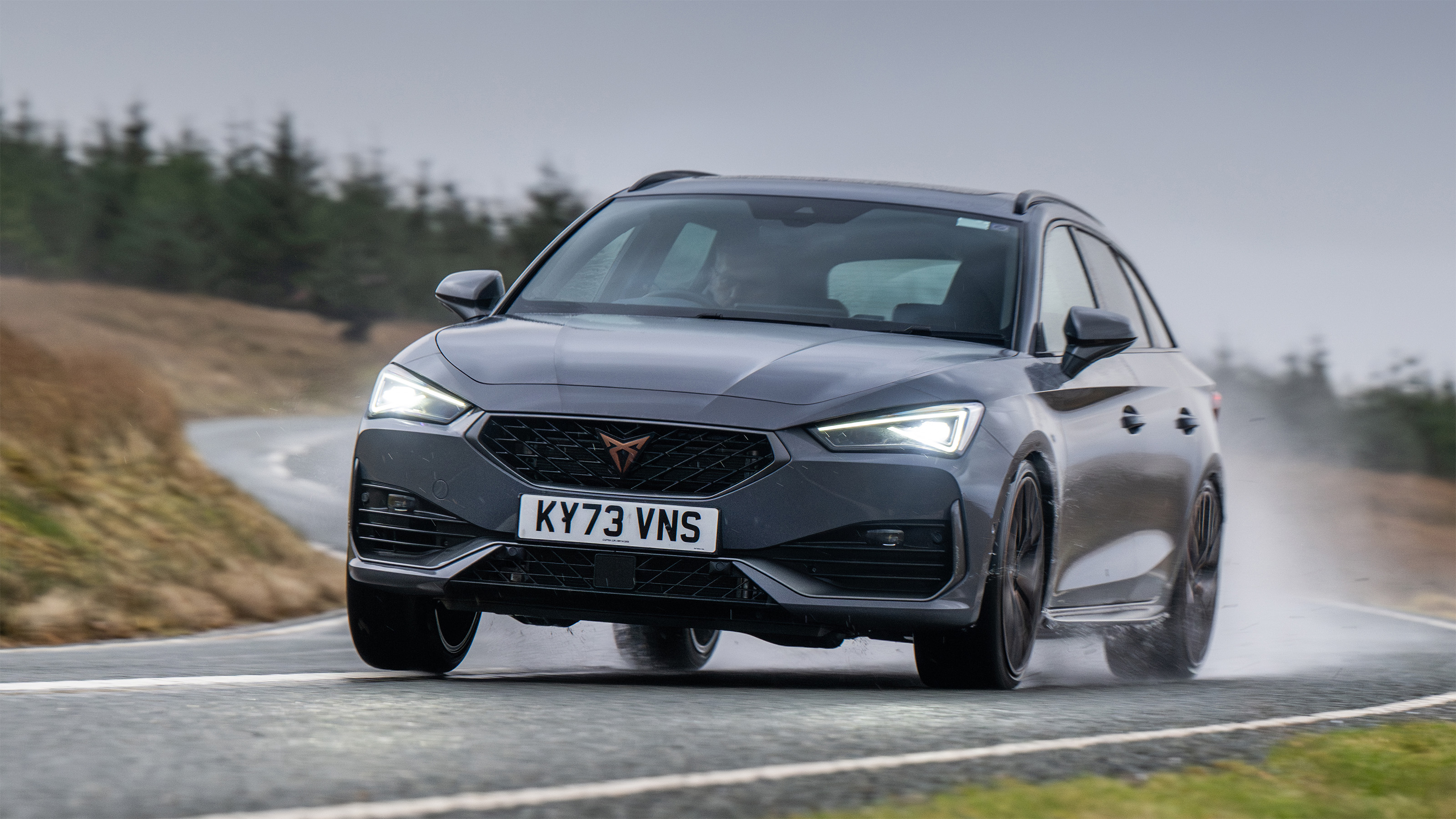 Cupra Leon Estate 310 4Drive – front