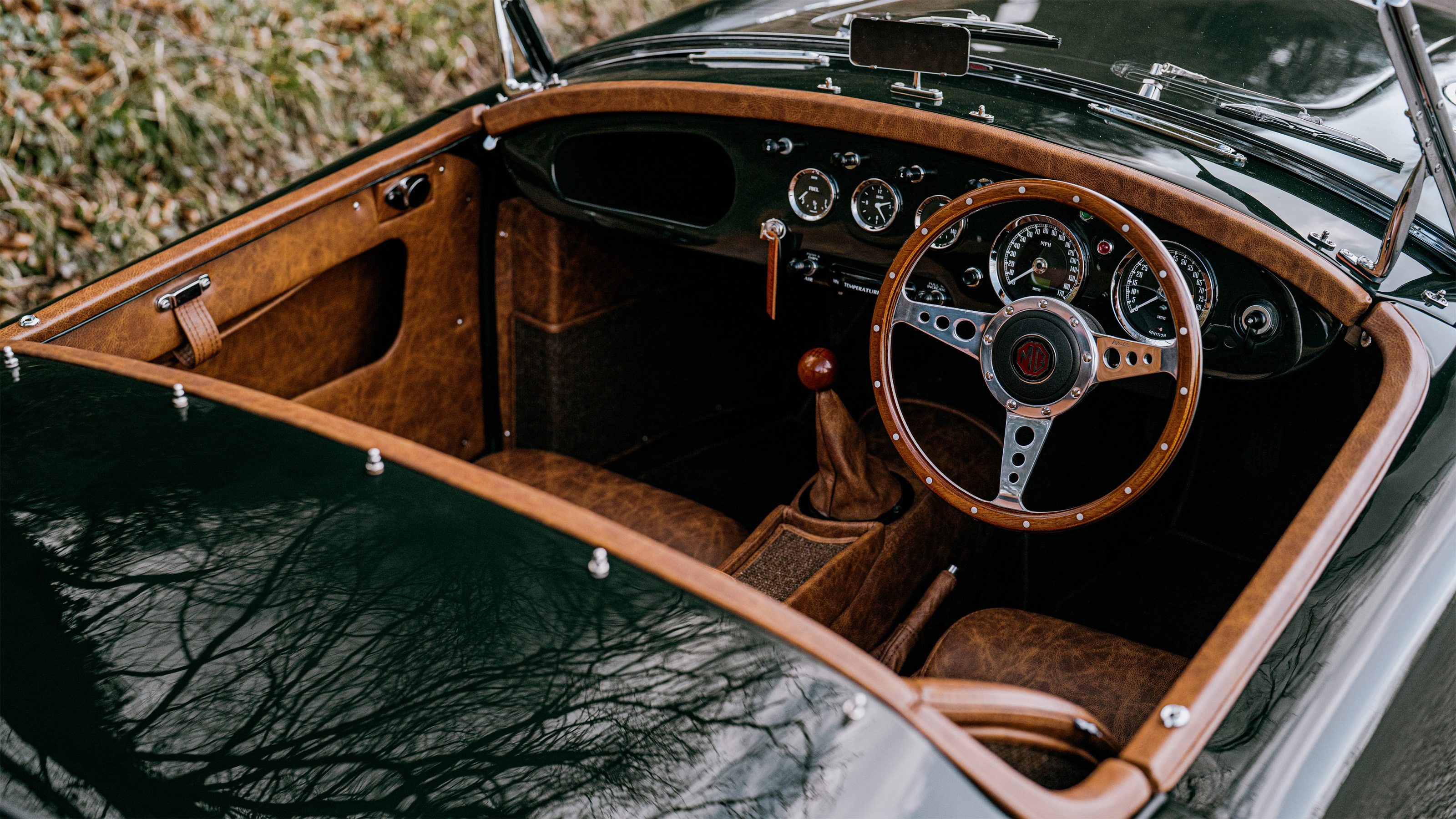 Frontline MGA Factory Edition interior