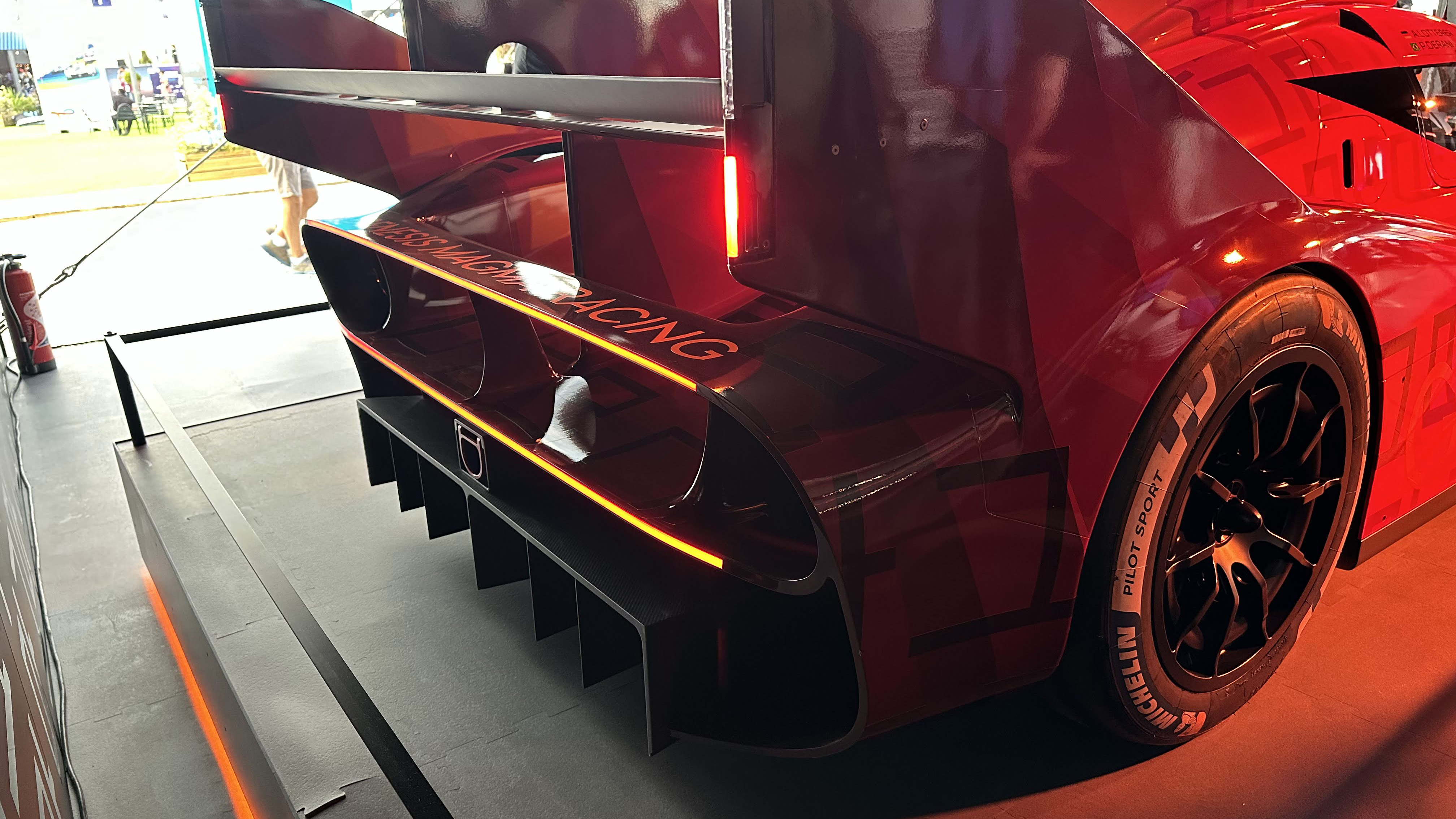  Genesis GMR001