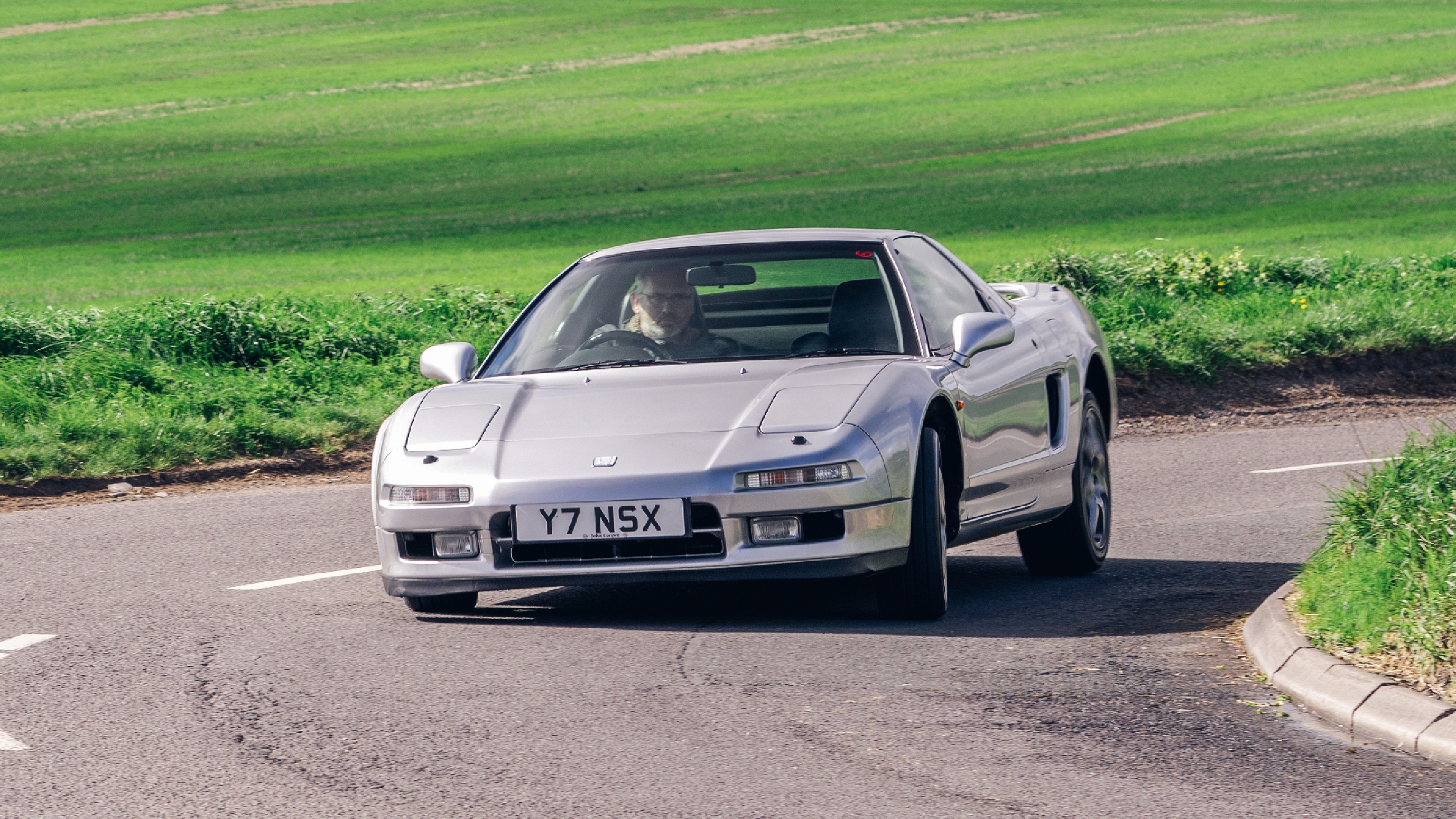 Honda NSX – front