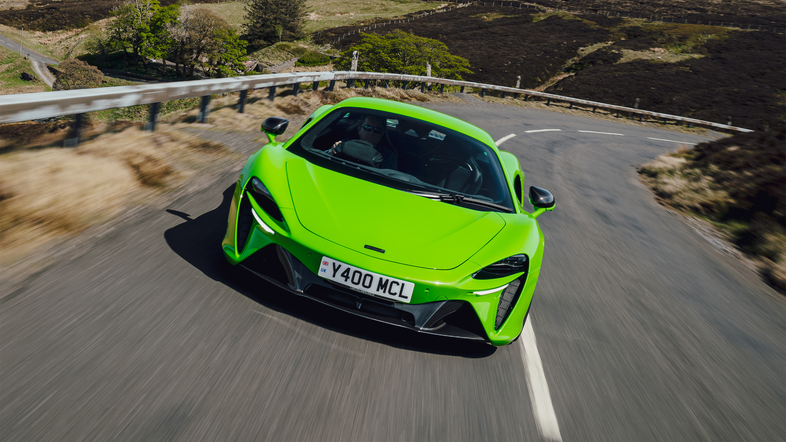 McLaren Artura – front