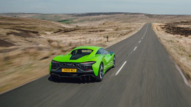 McLaren Artura – rear