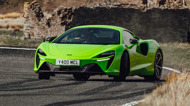 McLaren Artura – front