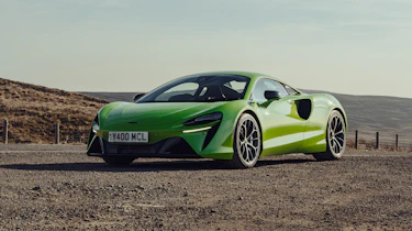 McLaren Artura front