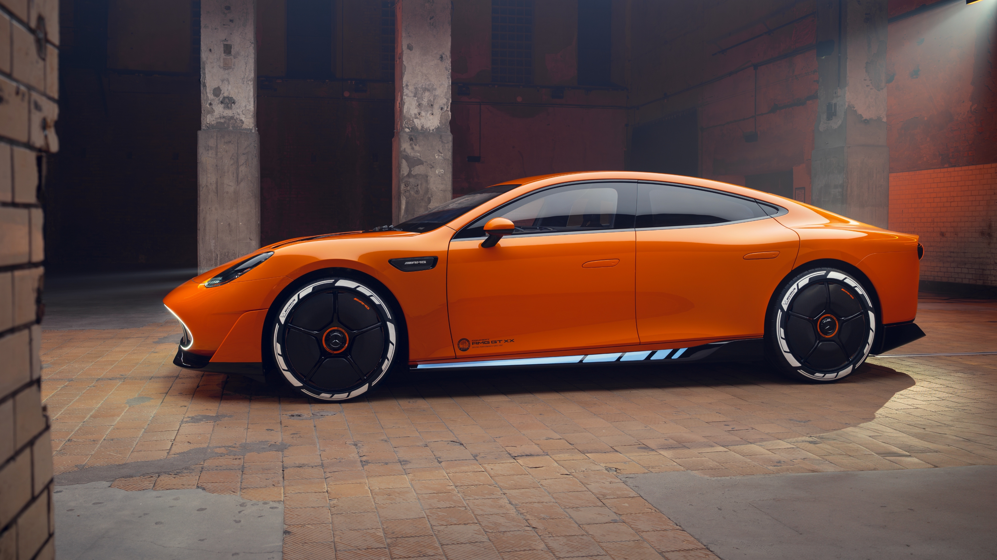 Mercedes-AMG Concept GT XX – side