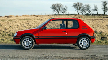 Peugeot 205 GTI – side