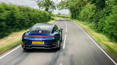 Porsche 911 Carrera T – rear