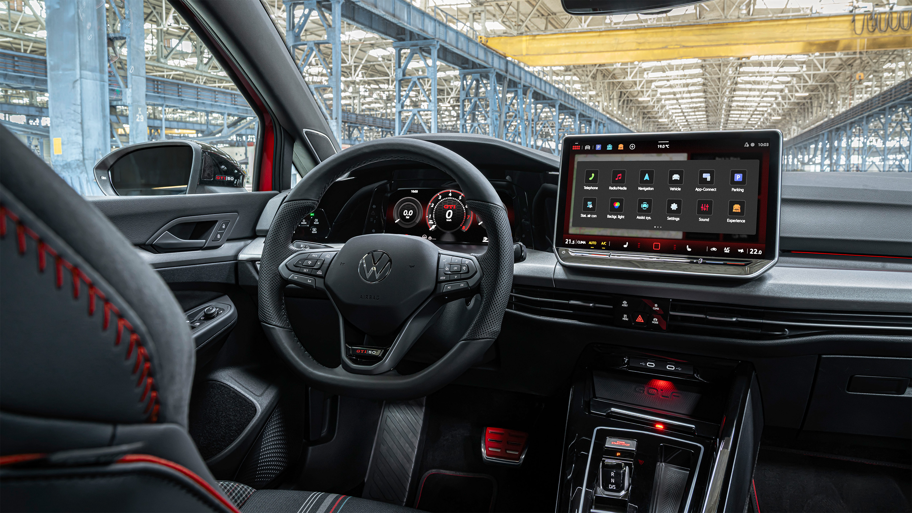 Volkswagen Golf GTI Edition 50 – interior