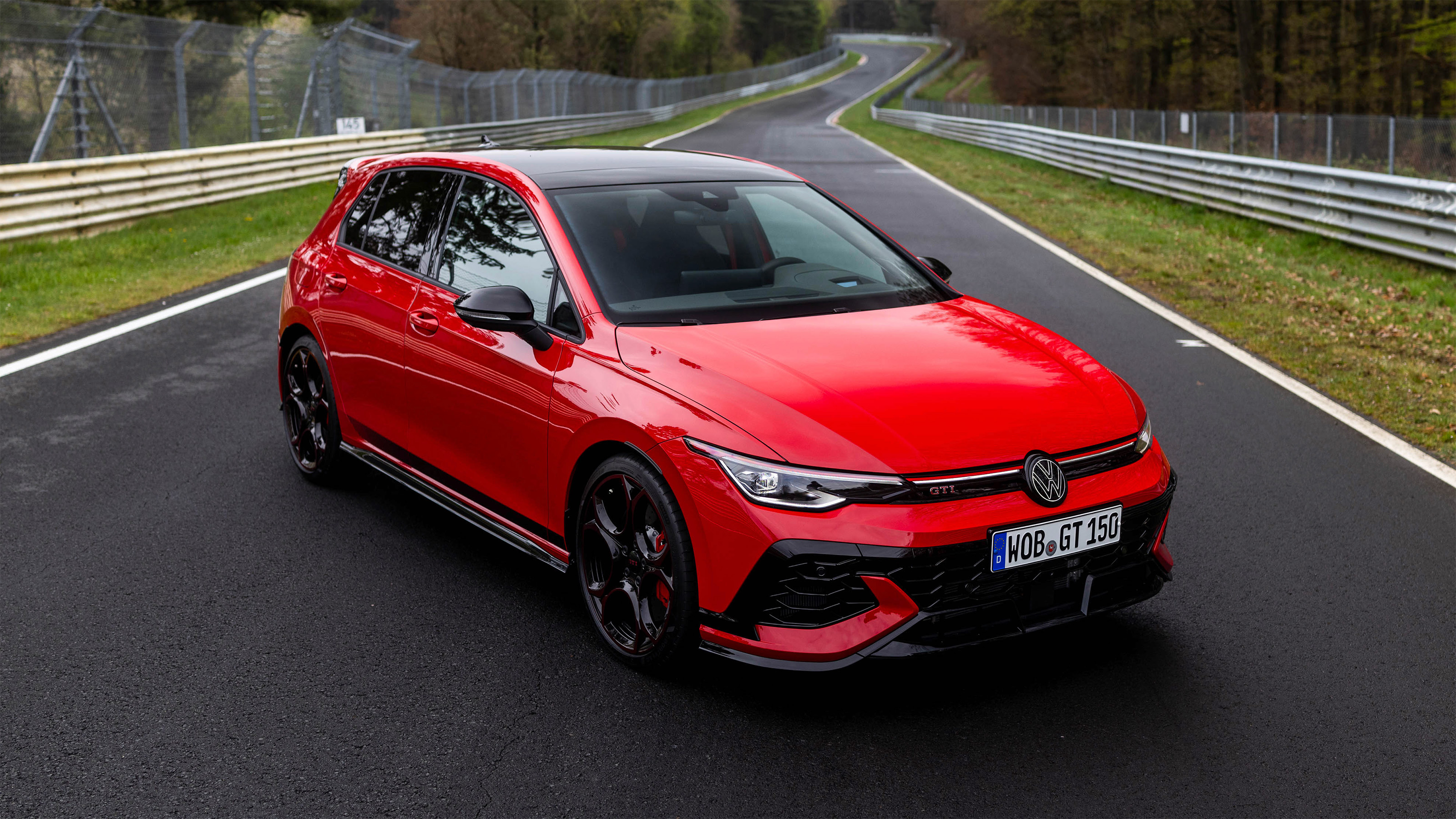 Volkswagen Golf GTI Edition 50 – front